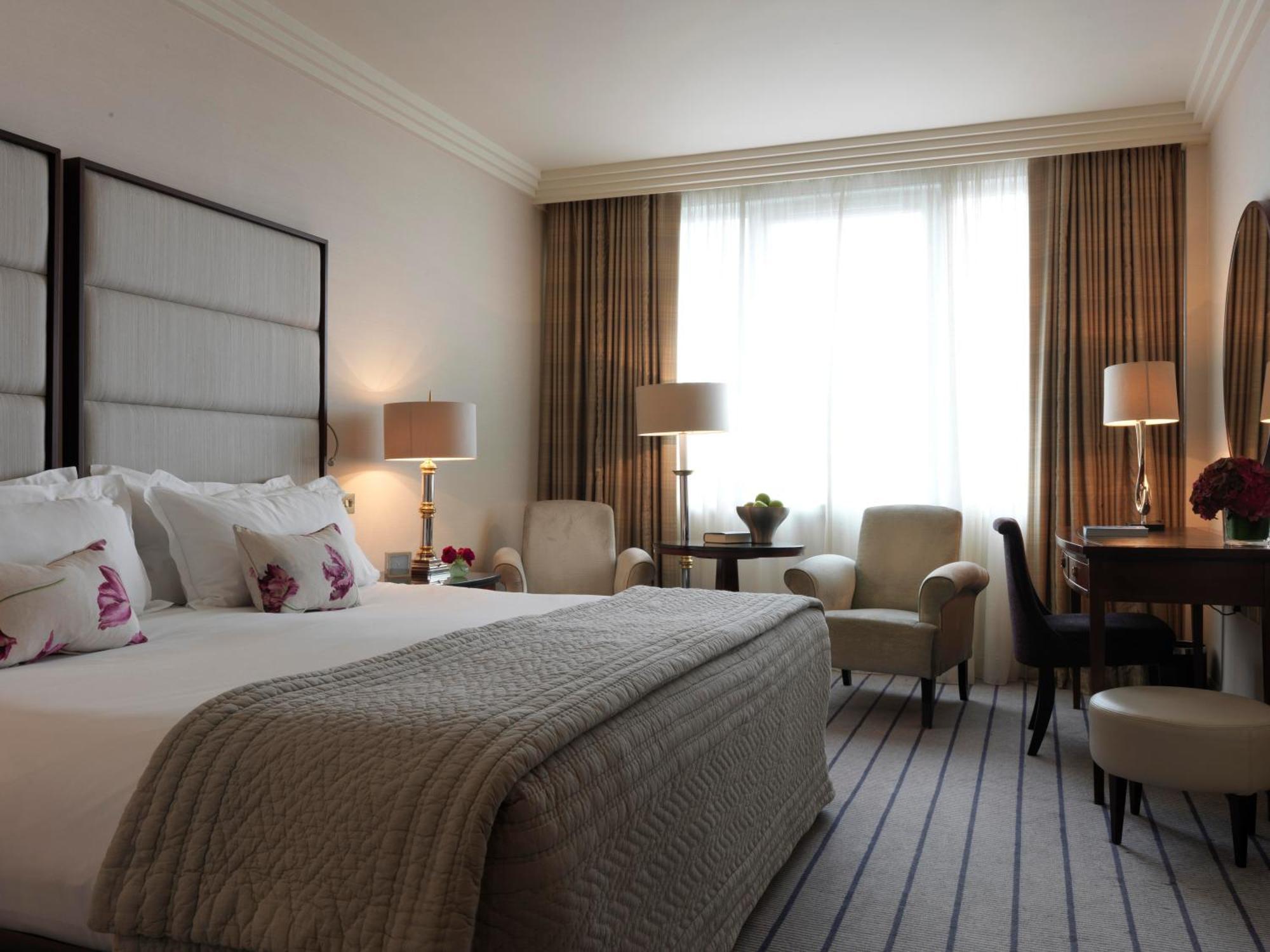 The Westbury Hotel Dublin Exterior foto A room at the InterContinental London Park Lane