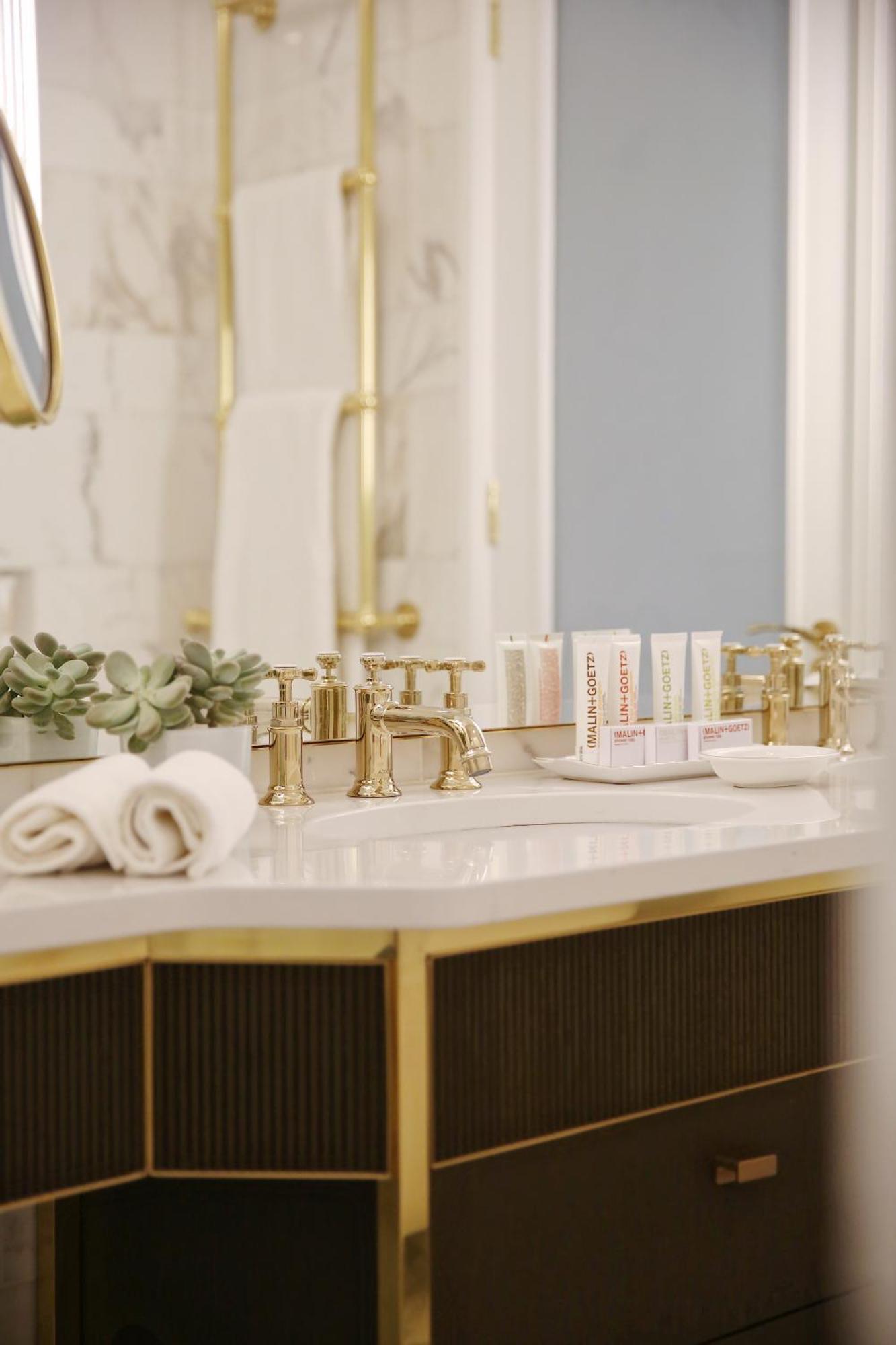 The Westbury Hotel Dublin Exterior foto Bathroom amenities