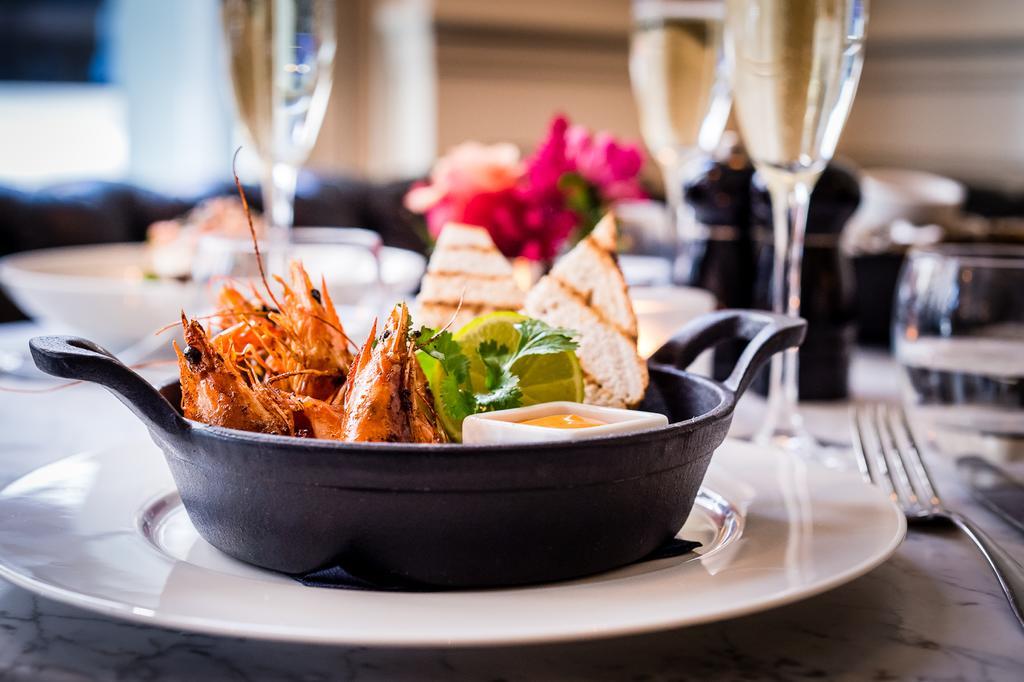 The Westbury Hotel Dublin Exterior foto A prawn dish at the restaurant